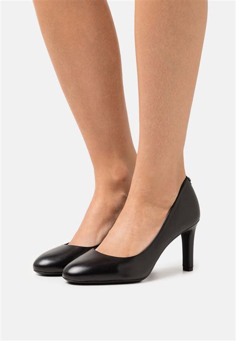 michael kors flex pumps 8.5 black